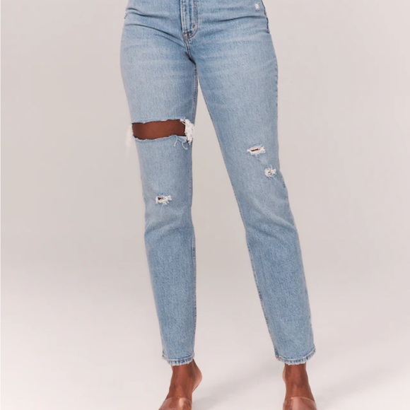 ABERCROMBIE & FITCH Curve Love Stretch Ultra High Rise 90s Straight Blue Jean - Picture 12 of 16